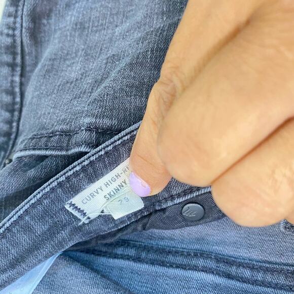 Madewell Raw hem Distressed Curvy High Rise Skinny 28 Jeans - Picture 2 of 7